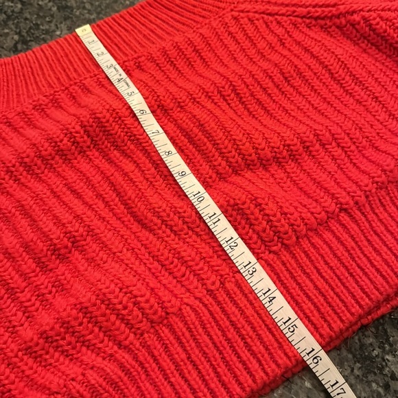 Divided red women’s cropped off shoulder sweater XL - Picture 5 of 10